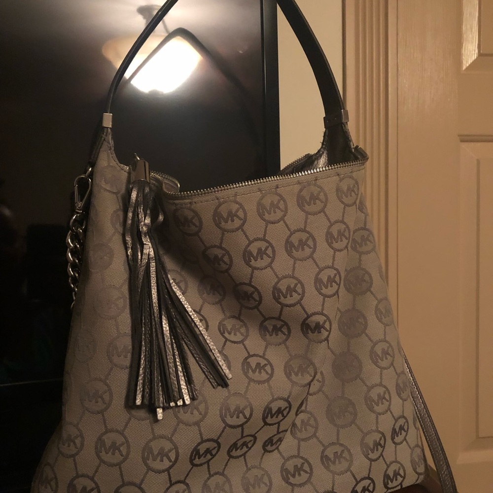 Michael Kors silver bag